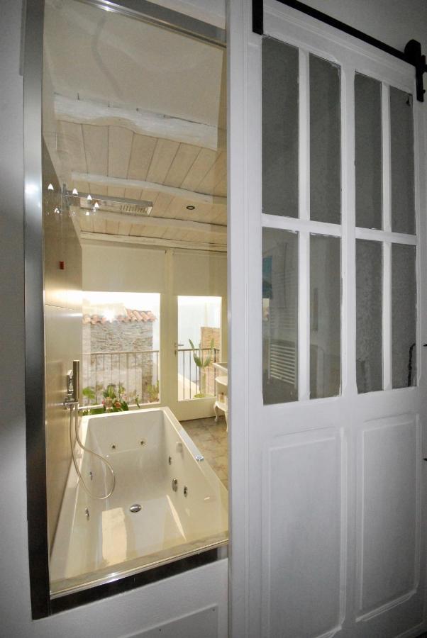 Su Zampillu Boutique Rooms 툴라다 외부 사진